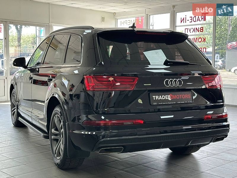 Внедорожник / Кроссовер Audi Q7 2018 в Киеве