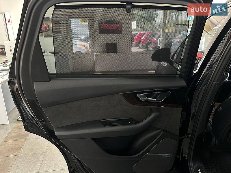 Внедорожник / Кроссовер Audi Q7 2018 в Киеве