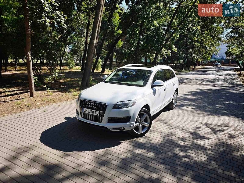 Внедорожник / Кроссовер Audi Q7 2013 в Одессе
