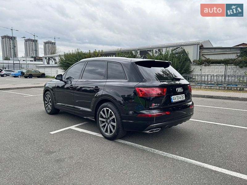 Позашляховик / Кросовер Audi Q7 2016 в Києві фото 7 Позашляховик / Кросовер Audi Q7 2016 в Києві