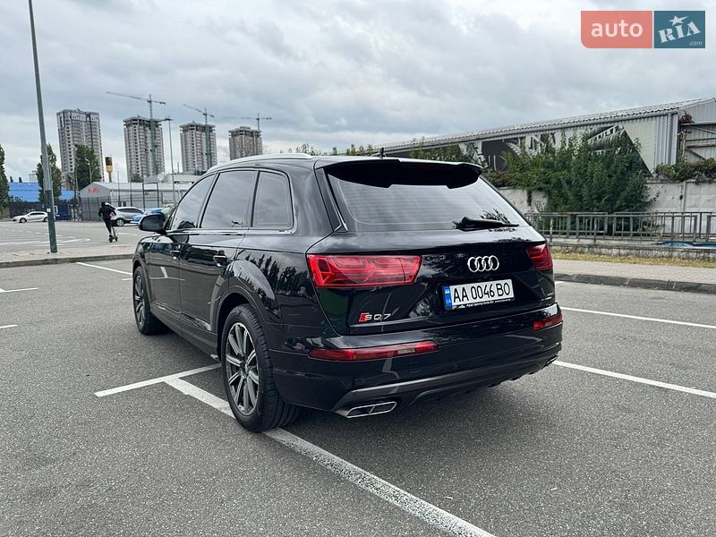 Позашляховик / Кросовер Audi Q7 2016 в Києві фото 8 Позашляховик / Кросовер Audi Q7 2016 в Києві