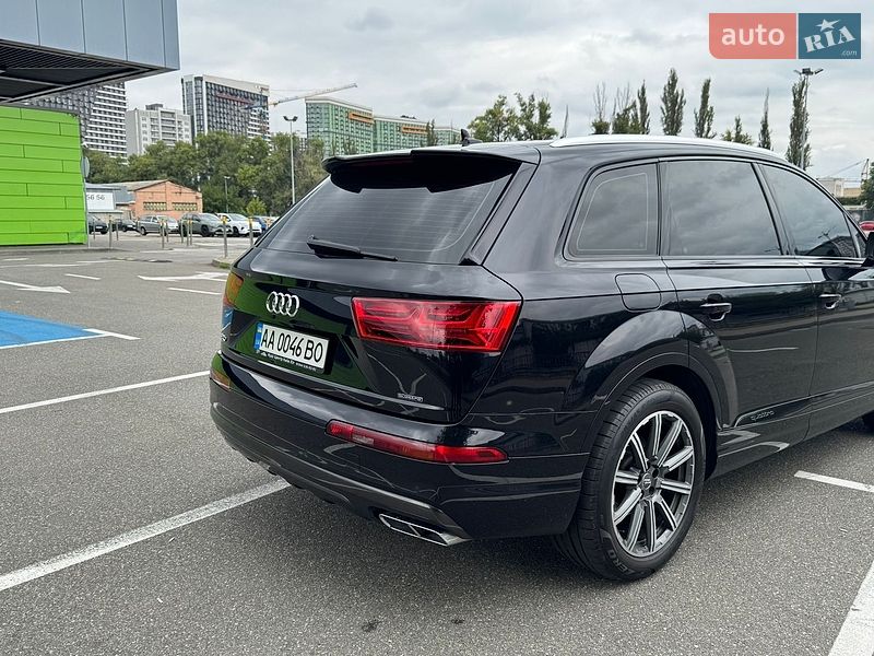 Позашляховик / Кросовер Audi Q7 2016 в Києві фото 10 Позашляховик / Кросовер Audi Q7 2016 в Києві