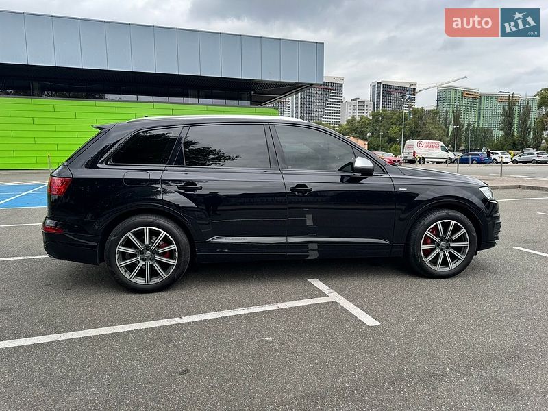 Позашляховик / Кросовер Audi Q7 2016 в Києві фото 11 Позашляховик / Кросовер Audi Q7 2016 в Києві