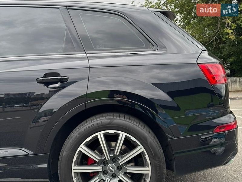 Позашляховик / Кросовер Audi Q7 2016 в Києві фото 14 Позашляховик / Кросовер Audi Q7 2016 в Києві