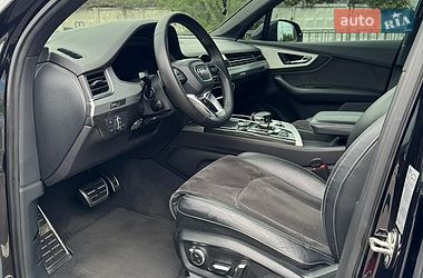 Позашляховик / Кросовер Audi Q7 2016 в Києві фото 22 Позашляховик / Кросовер Audi Q7 2016 в Києві