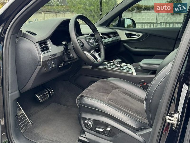 Позашляховик / Кросовер Audi Q7 2016 в Києві фото 22 Позашляховик / Кросовер Audi Q7 2016 в Києві