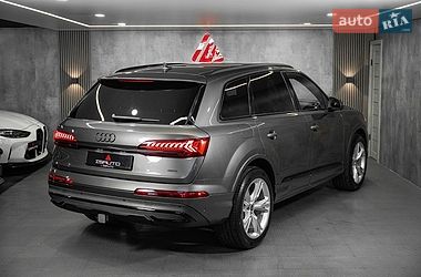 Внедорожник / Кроссовер Audi Q7 2023 в Одессе