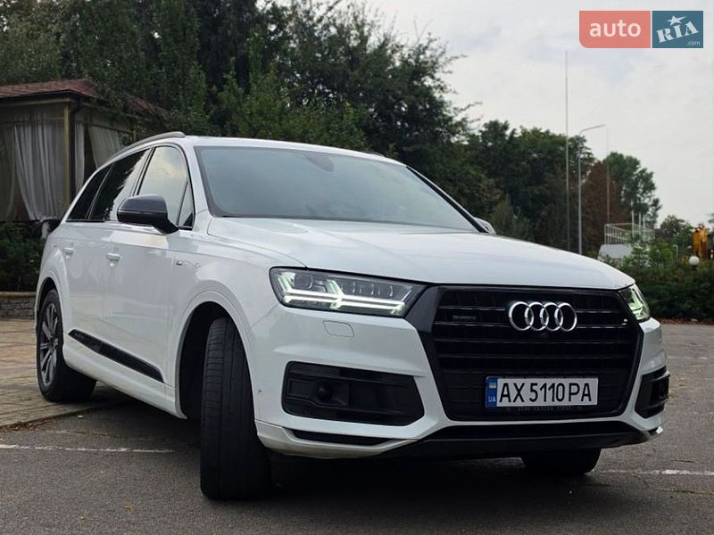 Внедорожник / Кроссовер Audi Q7 2018 в Харькове
