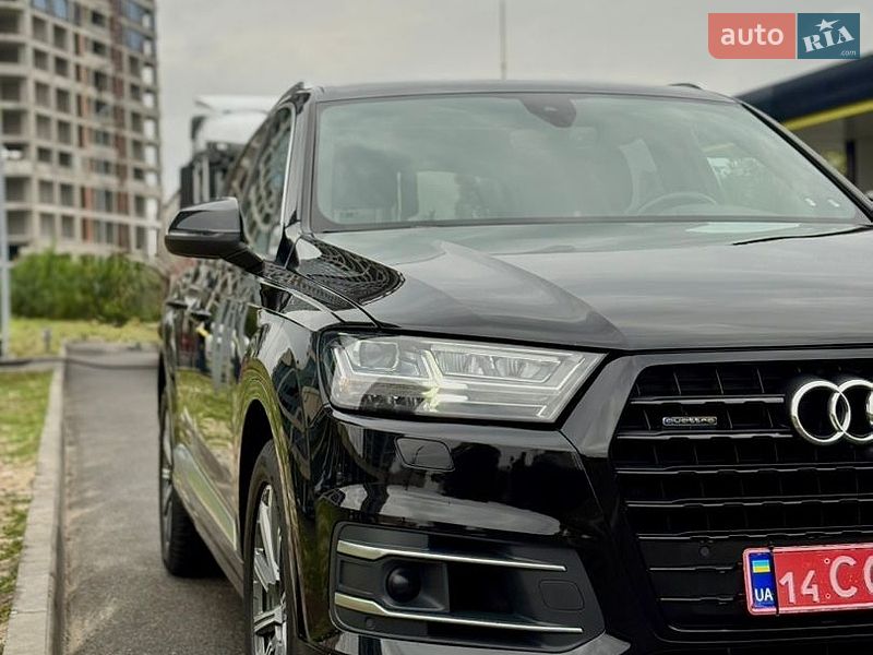 Внедорожник / Кроссовер Audi Q7 2018 в Днепре