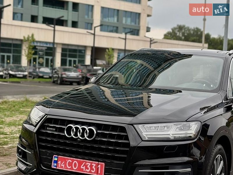 Внедорожник / Кроссовер Audi Q7 2018 в Днепре