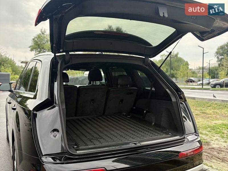 Внедорожник / Кроссовер Audi Q7 2018 в Днепре