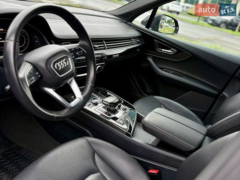 Внедорожник / Кроссовер Audi Q7 2018 в Днепре