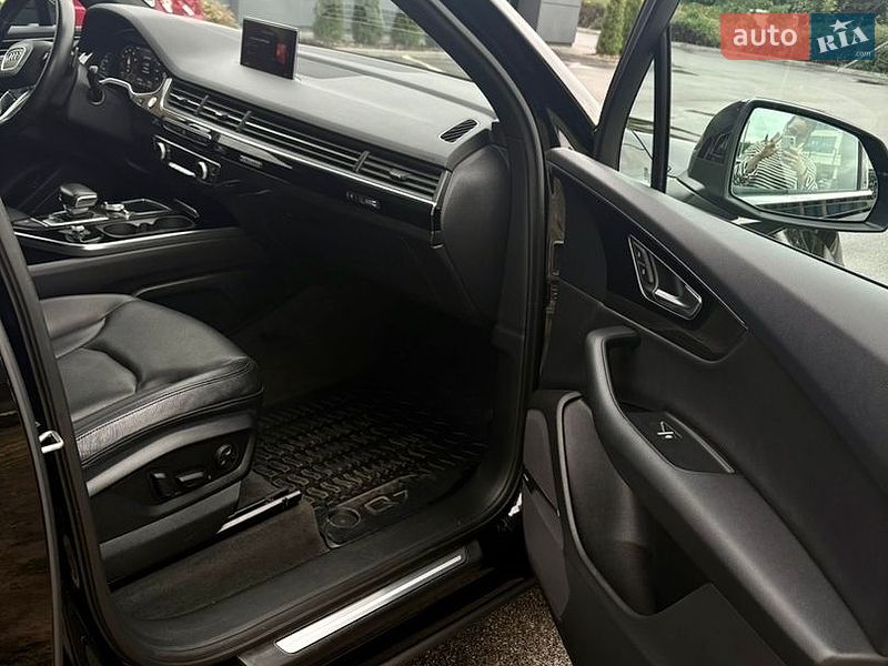 Внедорожник / Кроссовер Audi Q7 2018 в Днепре