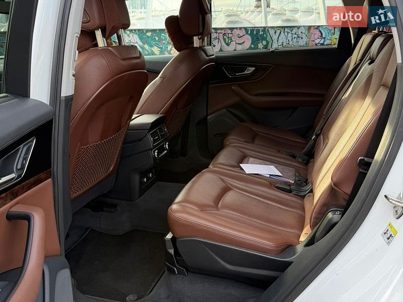 Внедорожник / Кроссовер Audi Q7 2018 в Киеве
