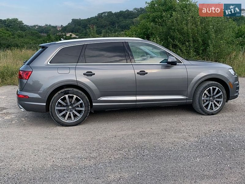 Позашляховик / Кросовер Audi Q7 2017 в Києві