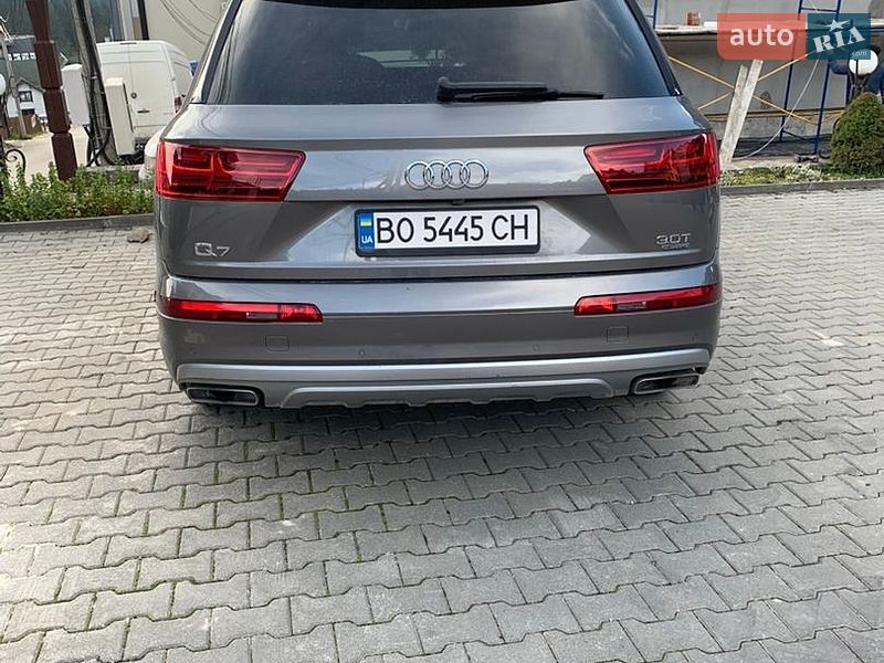 Позашляховик / Кросовер Audi Q7 2017 в Києві
