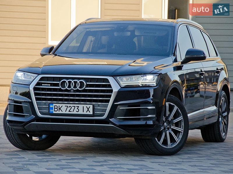 Внедорожник / Кроссовер Audi Q7 2016 в Сарнах