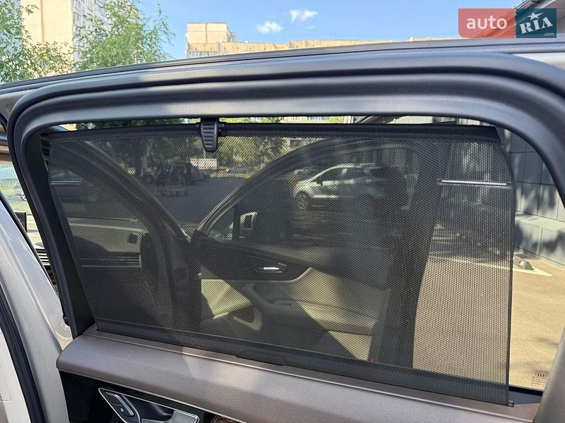 Позашляховик / Кросовер Audi Q7 2016 в Києві