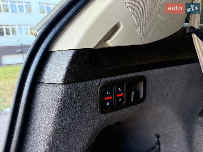 Позашляховик / Кросовер Audi Q7 2016 в Києві