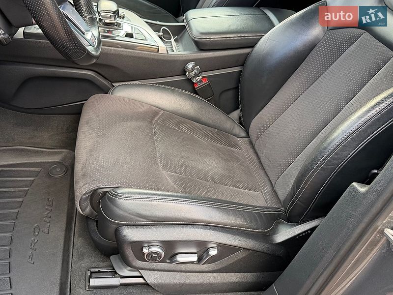 Позашляховик / Кросовер Audi Q7 2016 в Нововолинську