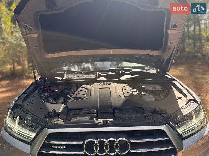 Позашляховик / Кросовер Audi Q7 2016 в Києві