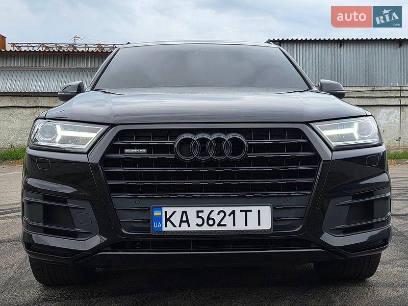 Внедорожник / Кроссовер Audi Q7 2017 в Киеве
