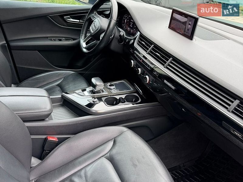 Позашляховик / Кросовер Audi Q7 2017 в Львові