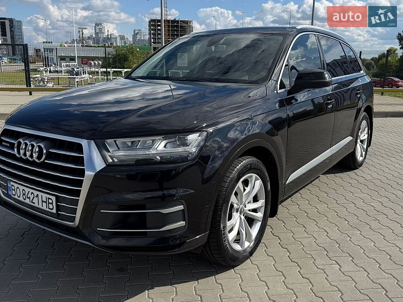 Внедорожник / Кроссовер Audi Q7 2017 в Киеве