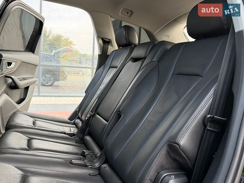 Внедорожник / Кроссовер Audi Q7 2017 в Ивано-Франковске