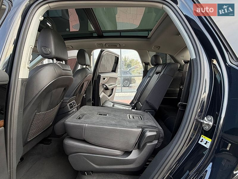 Внедорожник / Кроссовер Audi Q7 2017 в Ивано-Франковске