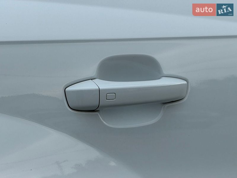 Внедорожник / Кроссовер Audi Q7 2018 в Дубно