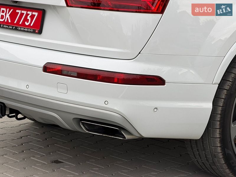 Внедорожник / Кроссовер Audi Q7 2018 в Дубно