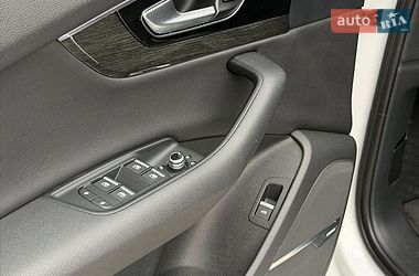 Внедорожник / Кроссовер Audi Q7 2018 в Дубно