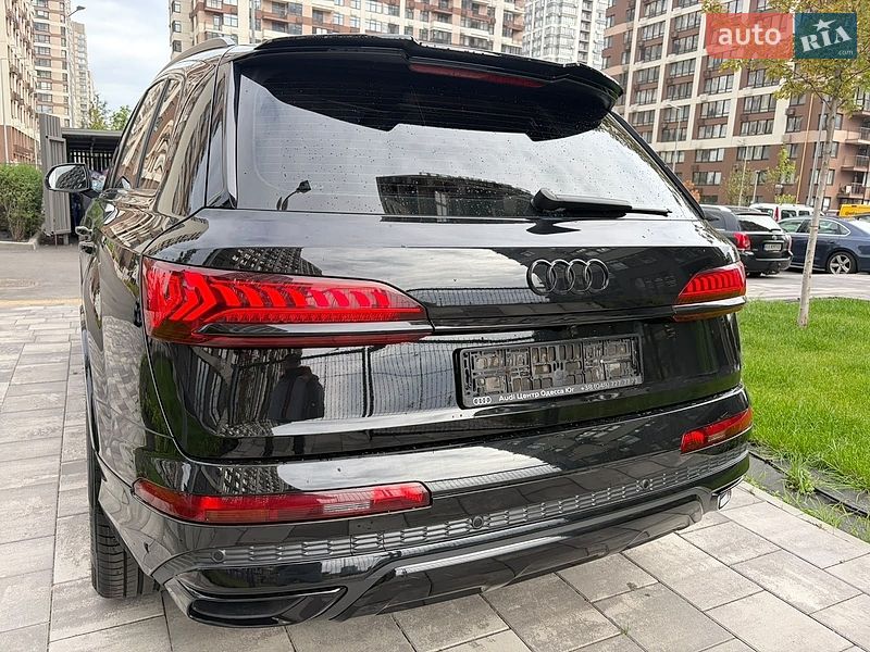 Позашляховик / Кросовер Audi Q7 2022 в Києві фото 117 Позашляховик / Кросовер Audi Q7 2022 в Києві