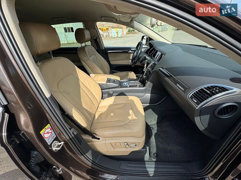 Внедорожник / Кроссовер Audi Q7 2012 в Запорожье