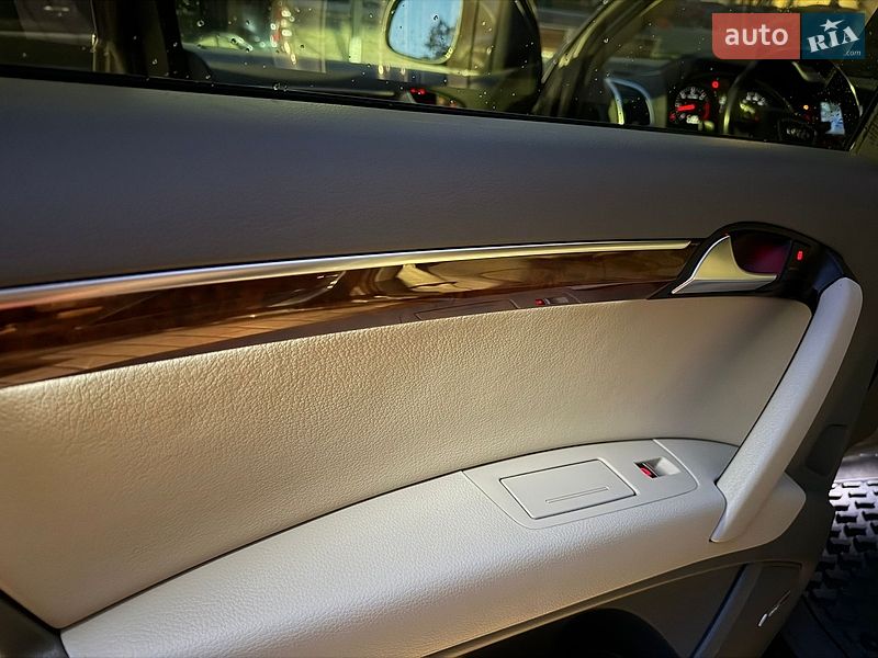 Позашляховик / Кросовер Audi Q7 2014 в Хмельницькому