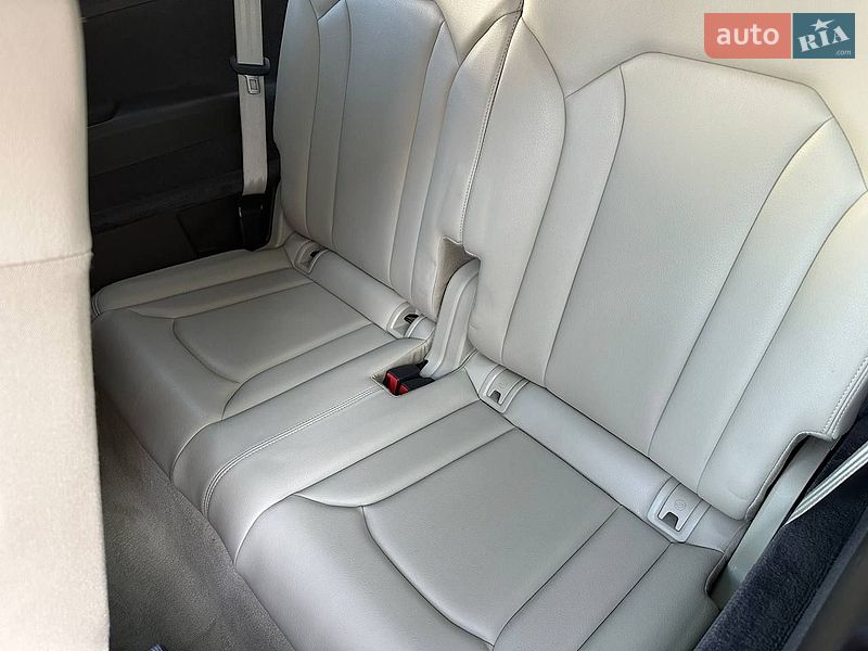 Внедорожник / Кроссовер Audi Q7 2017 в Луцке