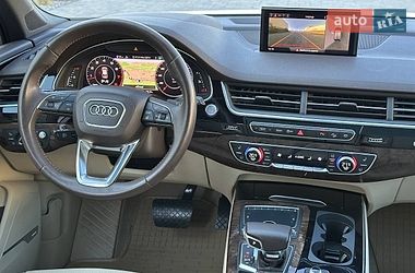 Внедорожник / Кроссовер Audi Q7 2017 в Луцке