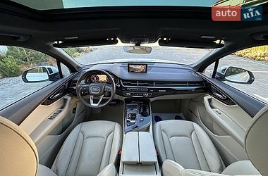 Внедорожник / Кроссовер Audi Q7 2017 в Луцке