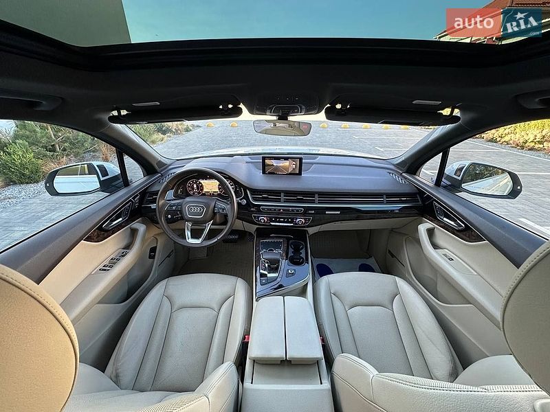 Внедорожник / Кроссовер Audi Q7 2017 в Луцке