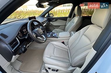 Внедорожник / Кроссовер Audi Q7 2017 в Луцке