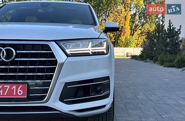 Внедорожник / Кроссовер Audi Q7 2017 в Луцке