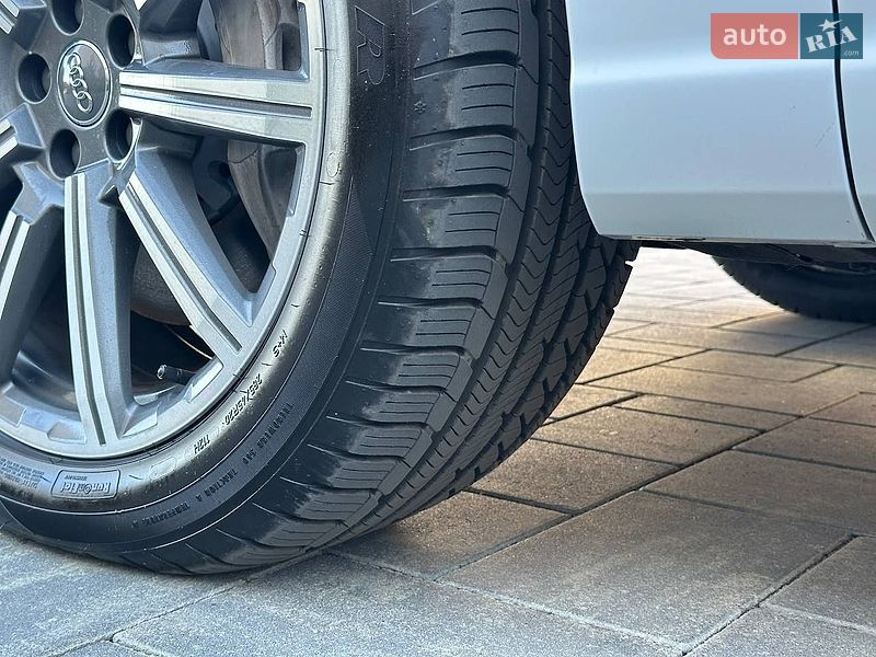 Внедорожник / Кроссовер Audi Q7 2017 в Луцке