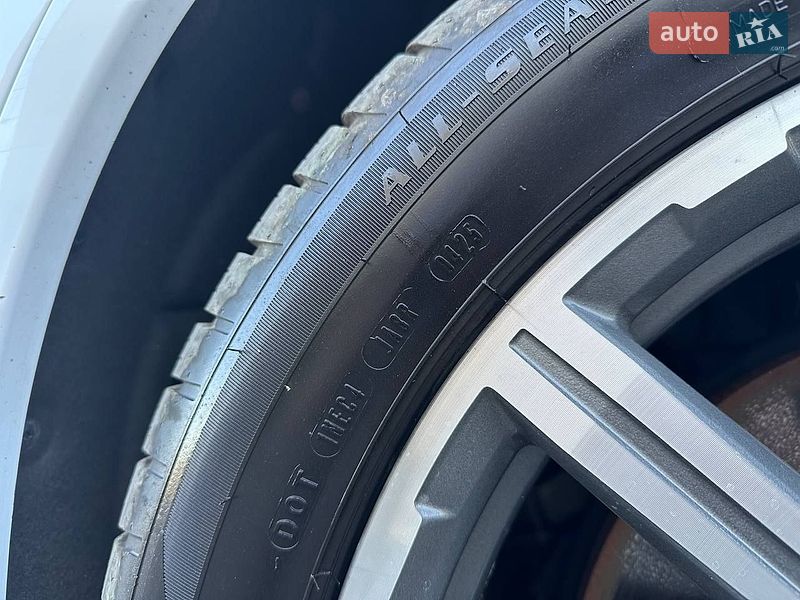 Внедорожник / Кроссовер Audi Q7 2017 в Луцке
