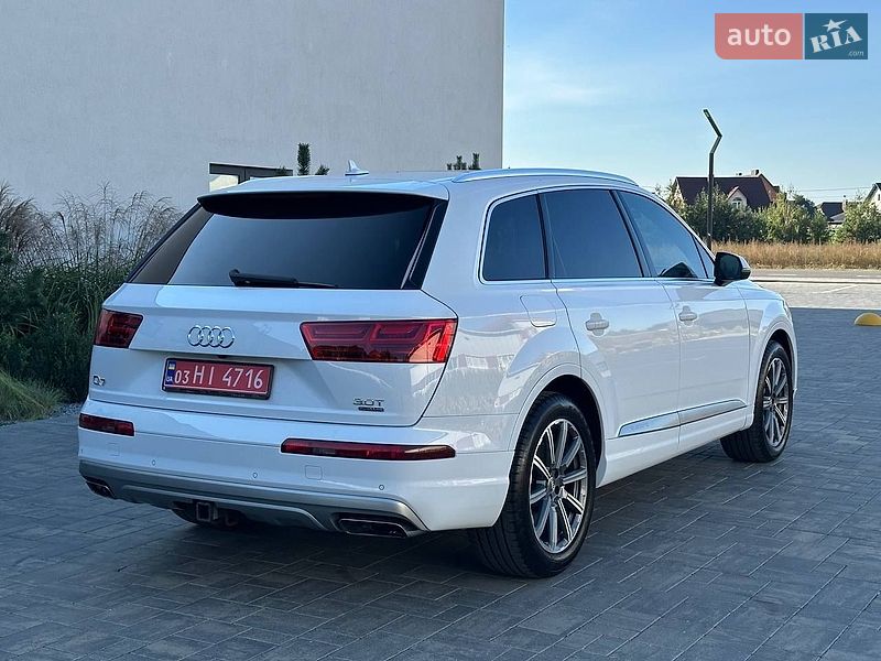 Внедорожник / Кроссовер Audi Q7 2017 в Луцке