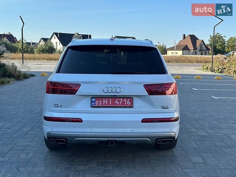 Внедорожник / Кроссовер Audi Q7 2017 в Луцке