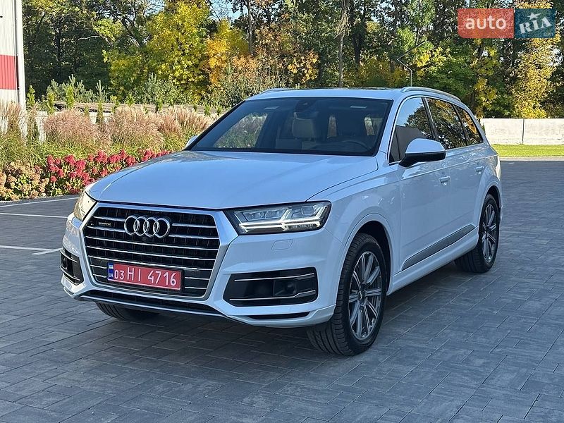 Внедорожник / Кроссовер Audi Q7 2017 в Луцке