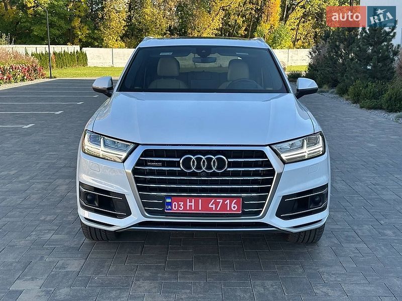 Внедорожник / Кроссовер Audi Q7 2017 в Луцке