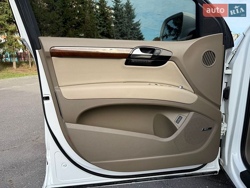 Внедорожник / Кроссовер Audi Q7 2009 в Тернополе