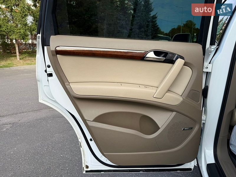Внедорожник / Кроссовер Audi Q7 2009 в Тернополе